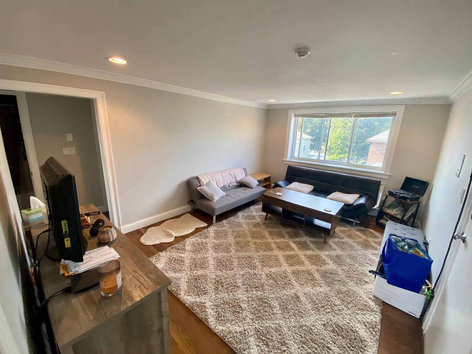 2 bed, 700 sqft, $2,595 — Photo 4