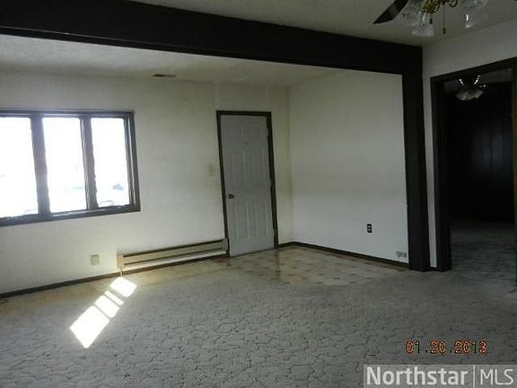 4th image of 340 Pacific Ave W