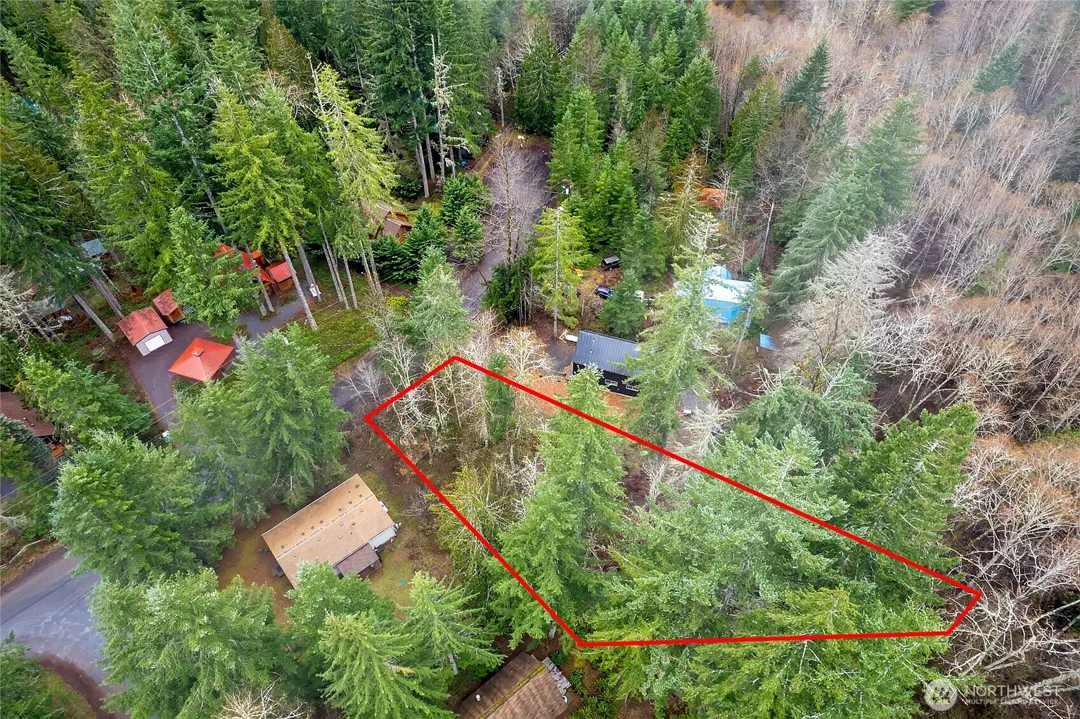 318 Paradise Drive photo 1