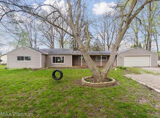 5428 Silverton Dr, Grand Blanc, MI 48439