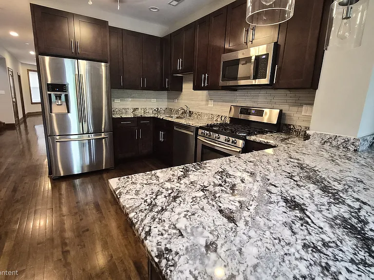 3238 N Hamlin Ave #2 — Photo 3