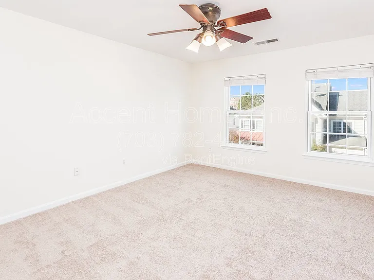 9875 Dochart Sound Ln — Photo 16