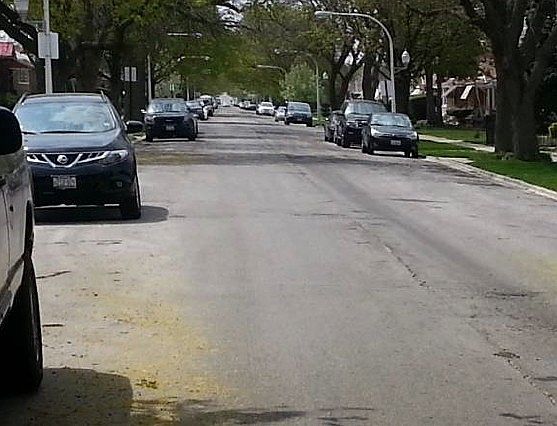2nd image of 8721 S Paxton Ave