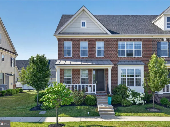 4858 W Blossom Dr, Doylestown, PA 18902
