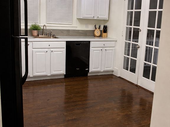 5th image of 247 N Main St #1