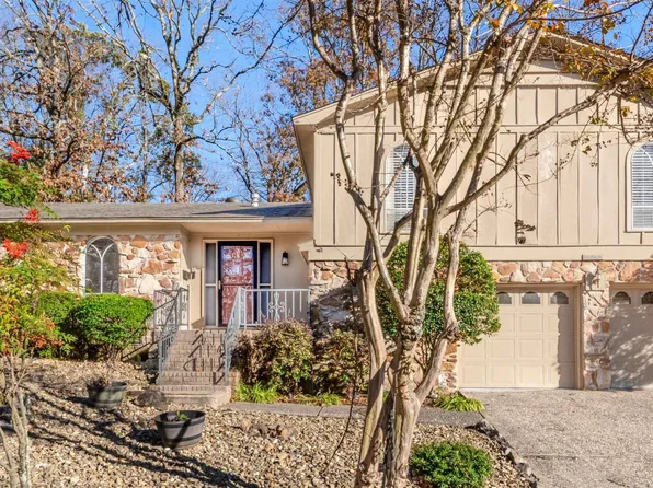 2811 Breckenridge Dr, Little Rock, AR 72227