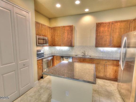 2nd image of 1011 Kilkenny Ln
