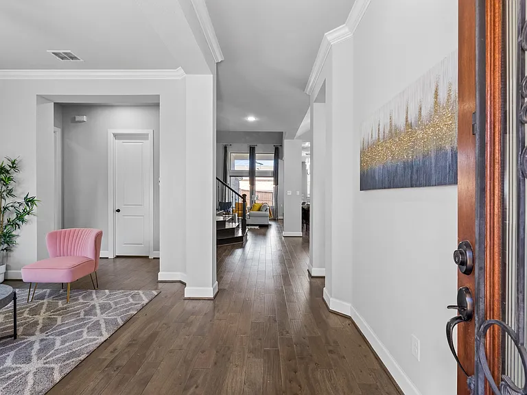2812 Orchid St — Photo 2