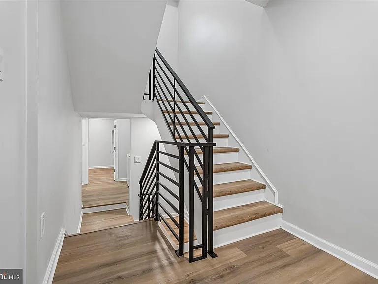 4359 Fleming St — Photo 23