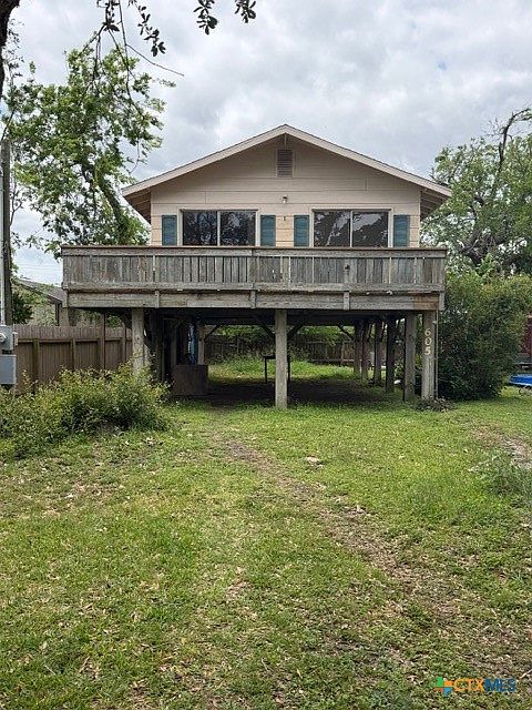 1st image of 605 S Guadalupe St