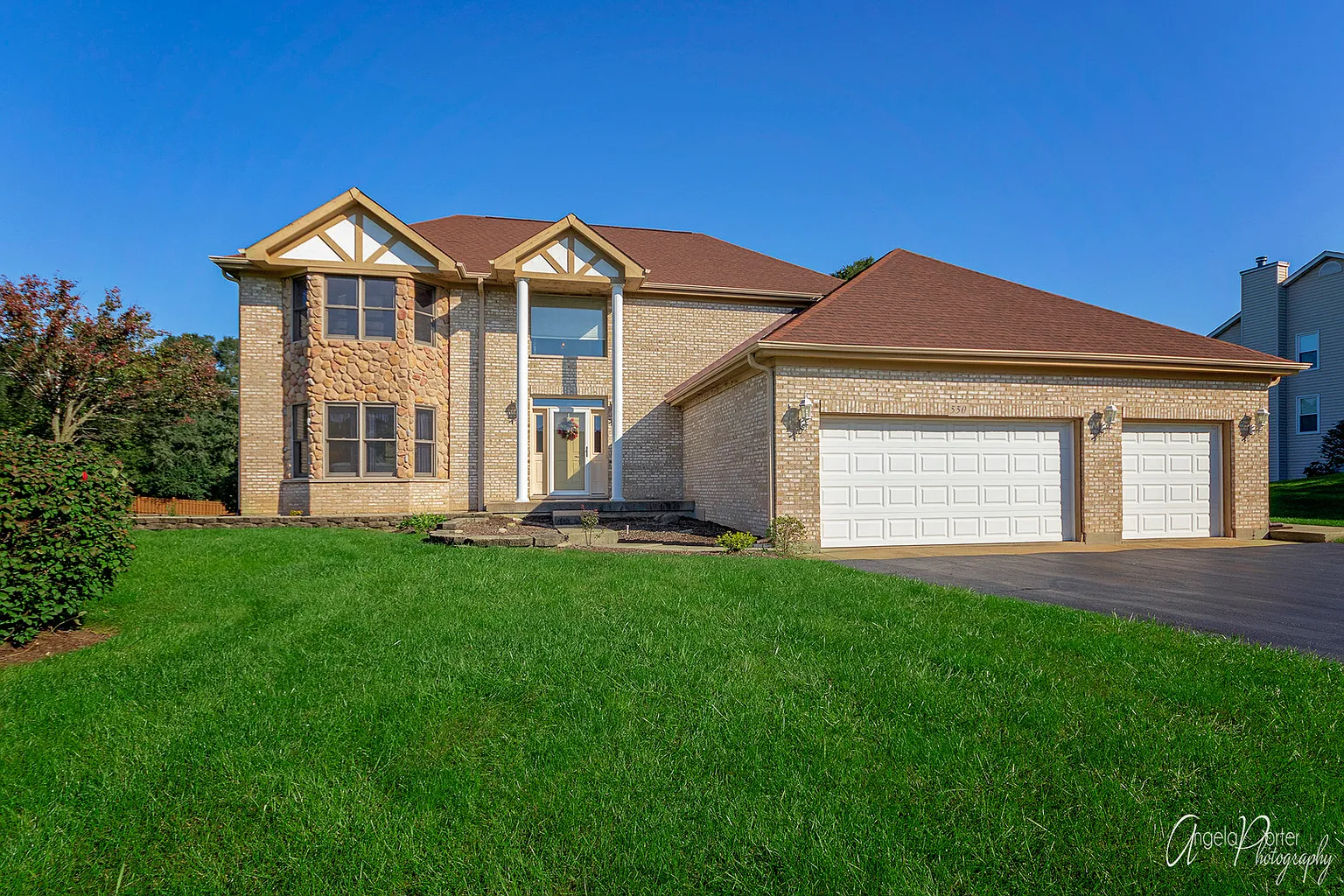 550 Grand Meadow Ln photo 1
