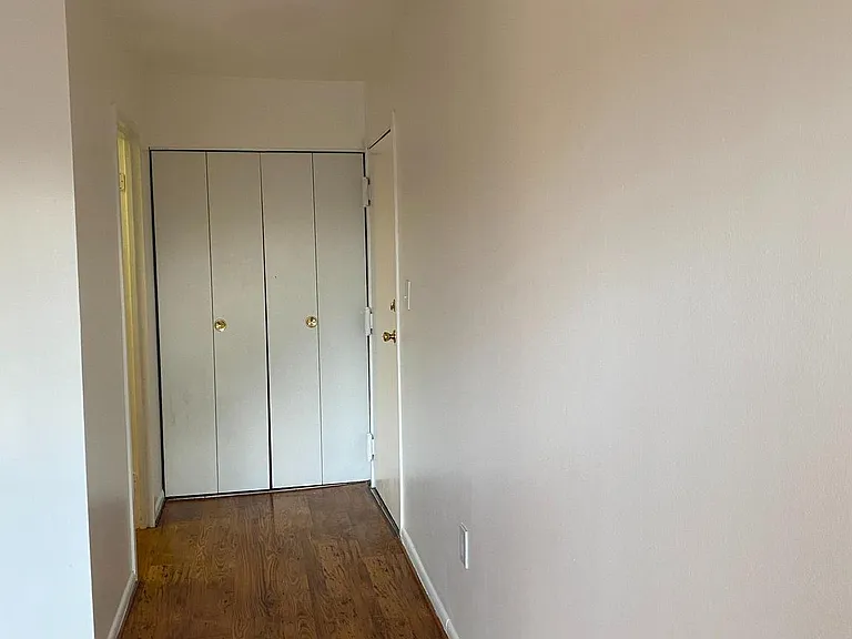 6998 Hanover Pkwy #3 — Photo 2