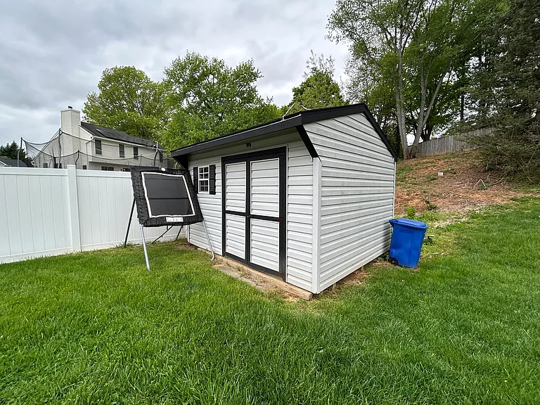 215 Hitching Post Dr — Photo 20