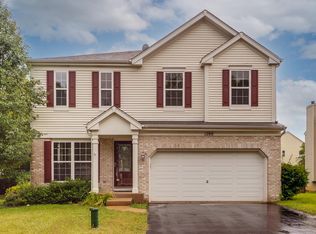 1280 Noble Dr, Pt Barrington, IL 60010