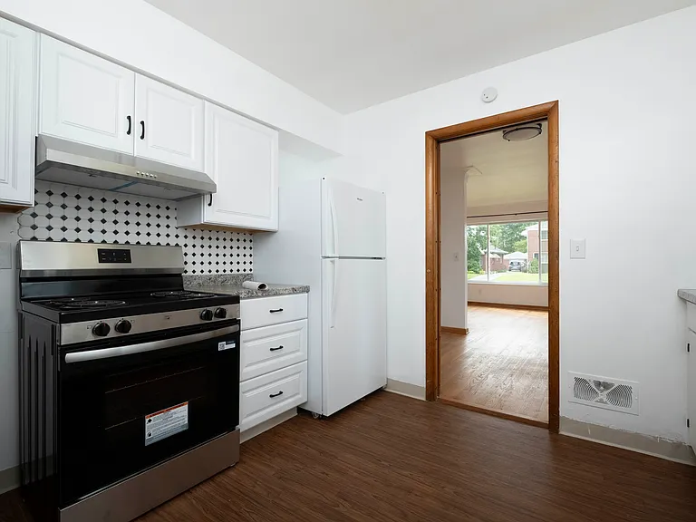 3174 Sherbrooke Rd — Photo 18