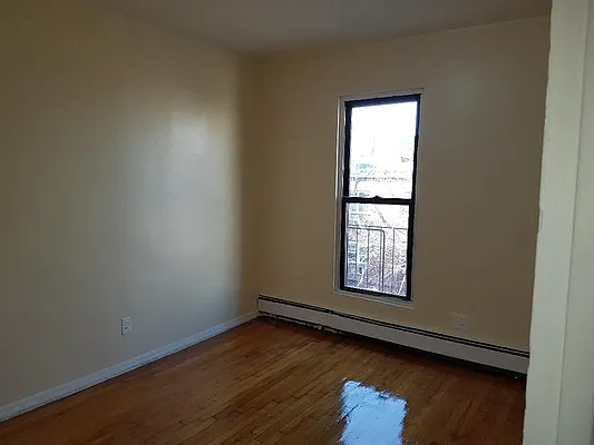 Rented by Aamen Realty | media 6