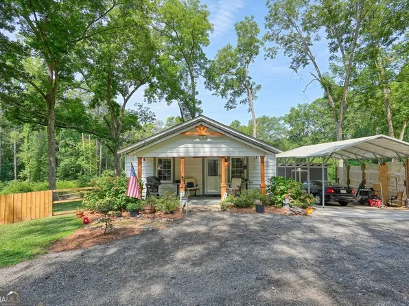 131 Veterans Dr, Dallas, GA 30132