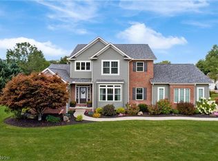 4577 Henrys Mill Cir NW, Canton, OH 44718