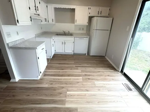 1314 E Selma, 1314 E Selma St APT 4, Wichita, KS 67216
