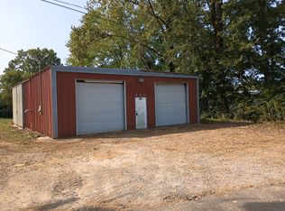 208 Fairgrounds Ln, Sparta, TN 38583