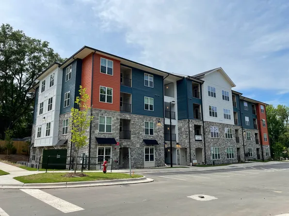 Fox Crossing Apartments at Durham