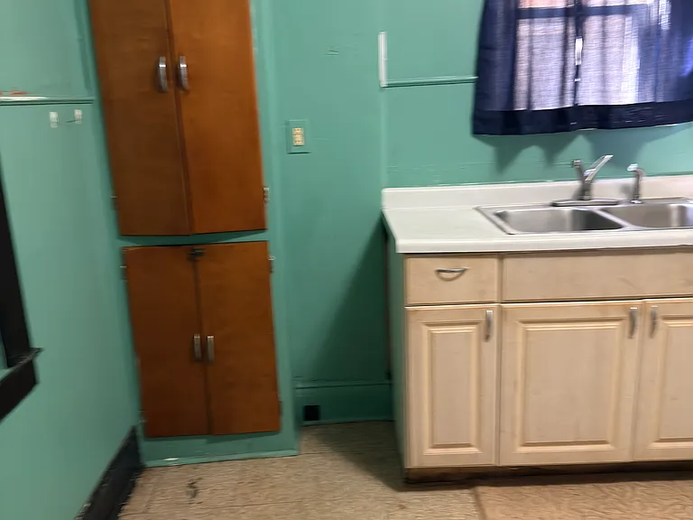 3179 Cherry St — Photo 8