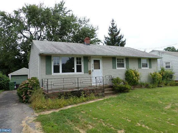 212 W Henry St, Palmyra, NJ 08065