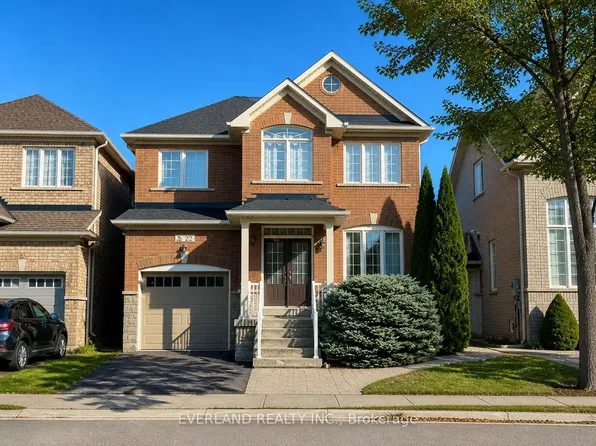22 Lundy Dr, Markham, ON L6B 0G1