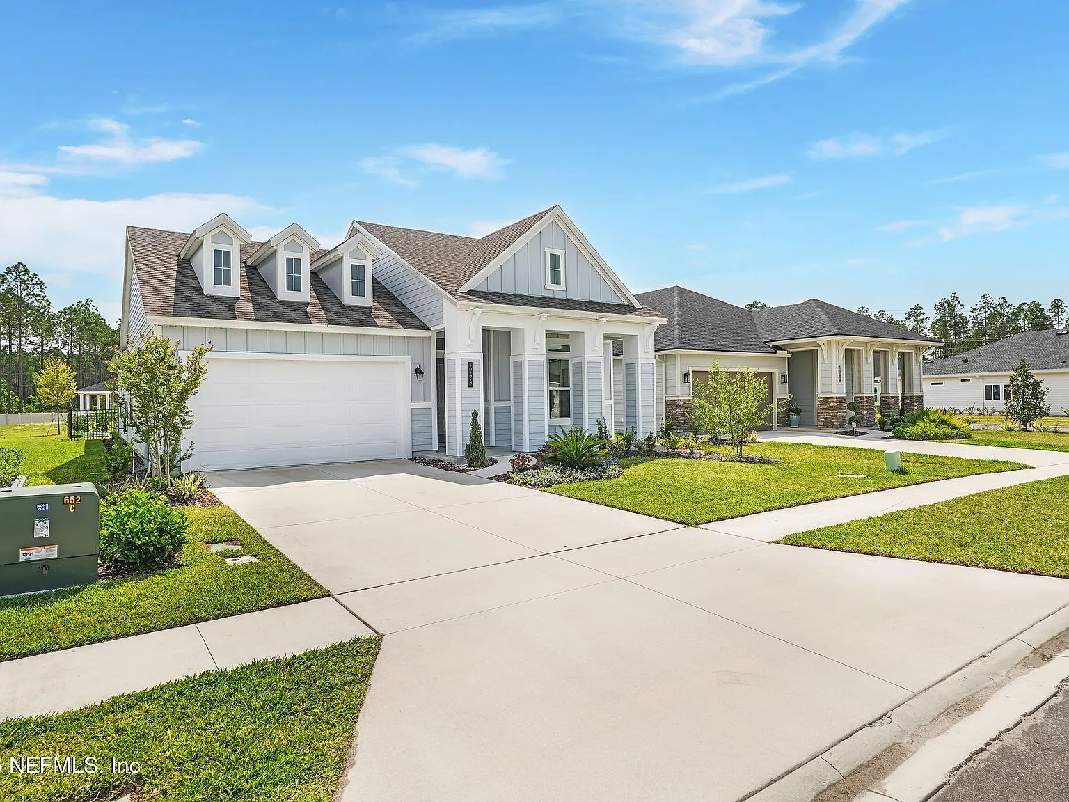 4 bed, 3.0 bath, 2239 sqft, $3,500 — Photo 2