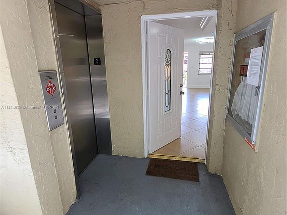 5th image of 1575 Euclid Ave