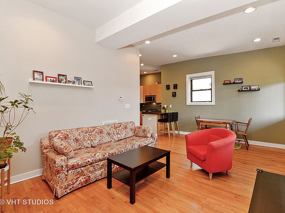 5th image of 4055 N Hermitage Ave APT 3S