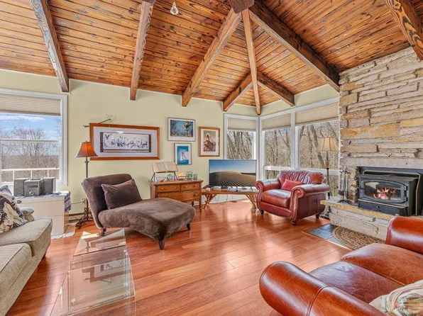 S6185 Bluff Road #4, Merrimac, WI 53561