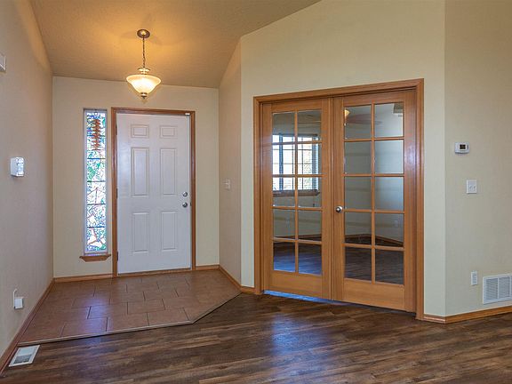 3rd image of 1026 N Olson Hill Ct
