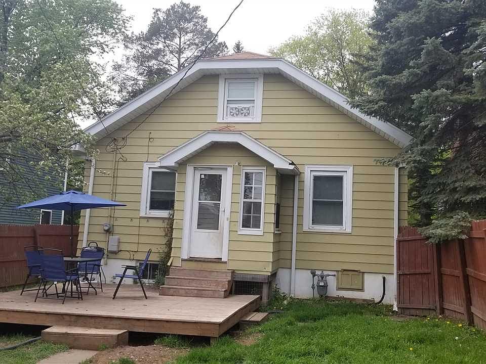 2nd image of 618 N 60th Ave W