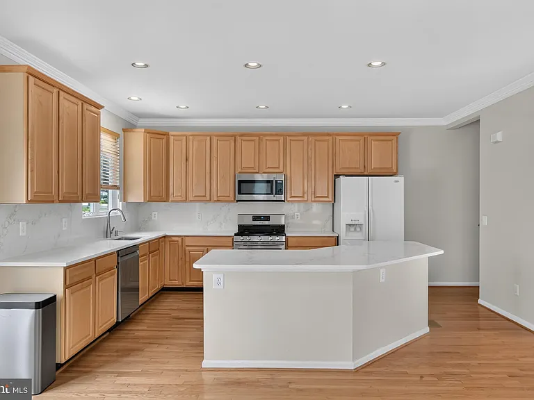 5166 Ballycastle Cir — Photo 17