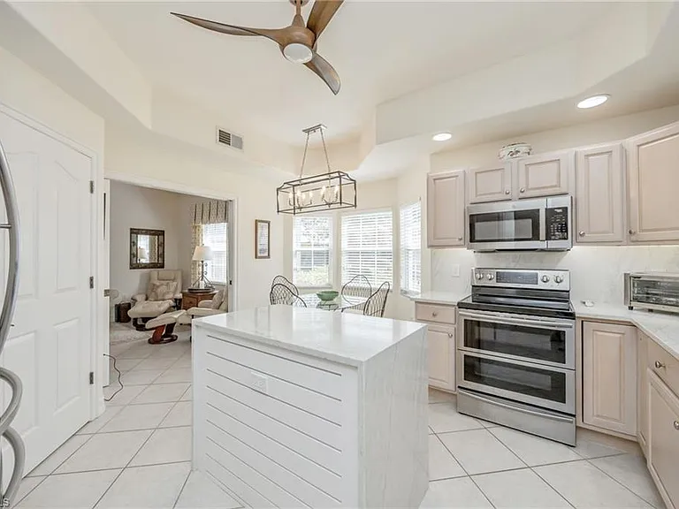 8200 Saratoga Dr #401 — Photo 8