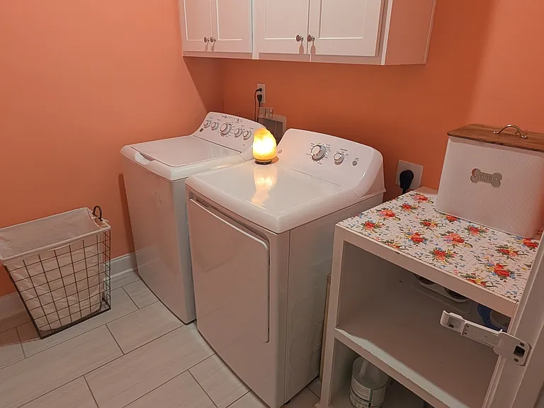 170 Lakeview Dr — Photo 9