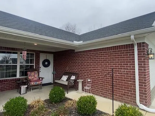 6726 Woods Mill Dr, Louisville, KY 40272