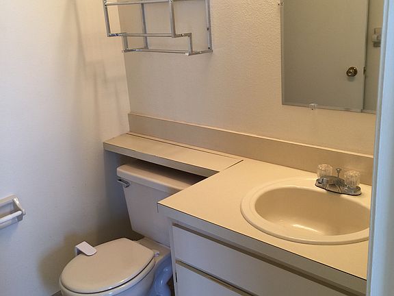 1/2 BATH ADJOINING BED #2