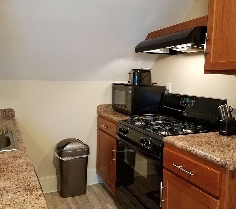 1st image of 255 E 6th St #6