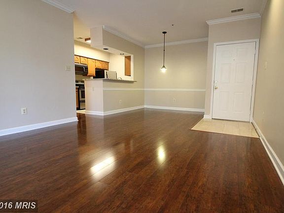 5th image of 10808 Antigua Ter APT 102
