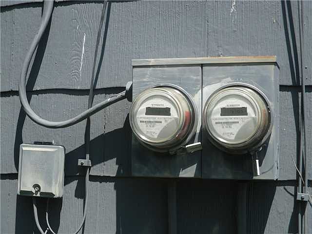 2nd image of 154 Cedar St