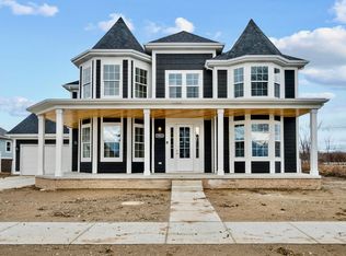 19433 Rachael Dr, Macomb, MI 48042