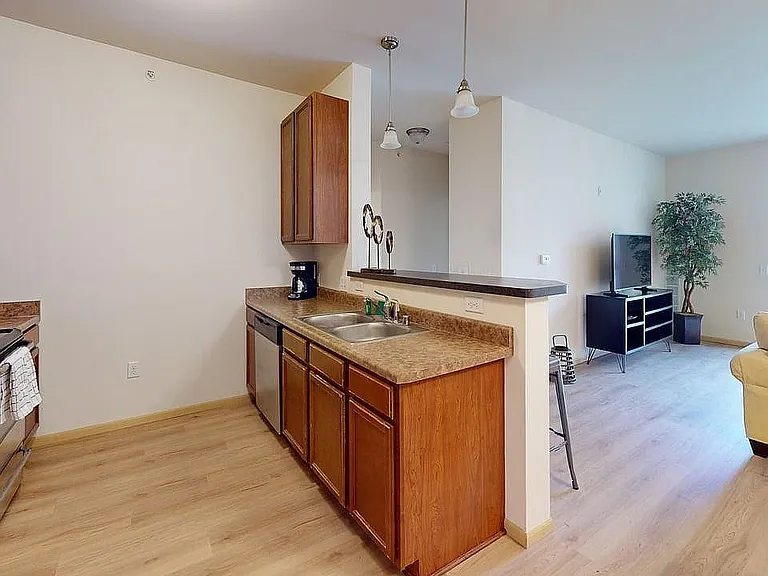 West-End-One-Bedroom-Kitchen