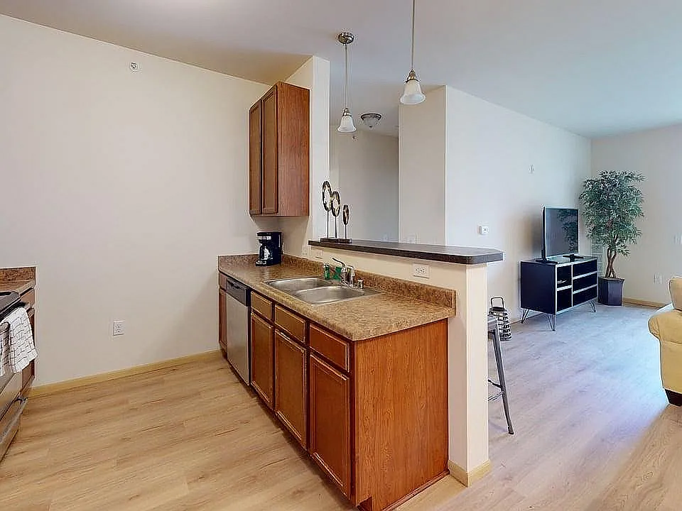 West-End-One-Bedroom-Kitchen