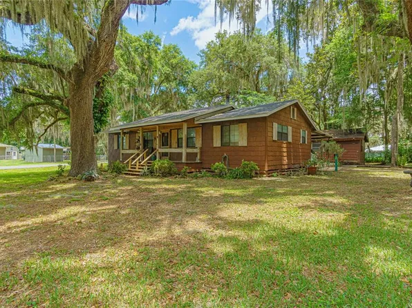 2227 County Road 452, Lake Panasoffkee, FL 33538