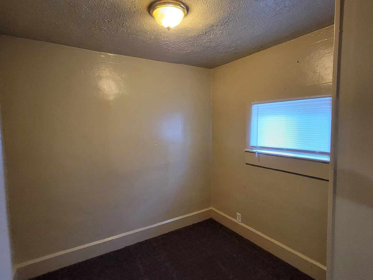 3 bed, $850 — Photo 3