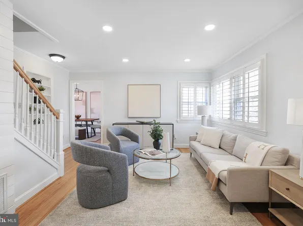 6912 Duke Dr, Alexandria, VA 22307