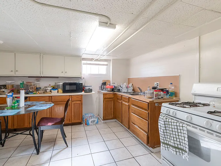 654 N 100 E #1 — Photo 13