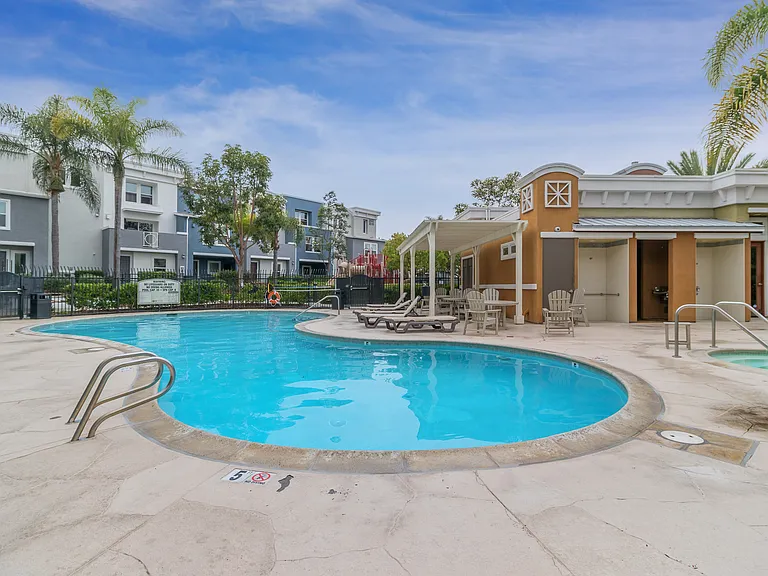 Cabrillo Bay Ln — Photo 23